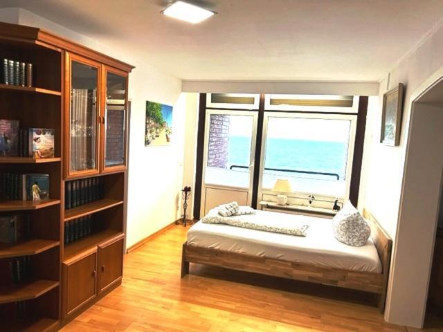 Ferienwohnung Im Strandhotel Wyk auf Föhr エクステリア 写真