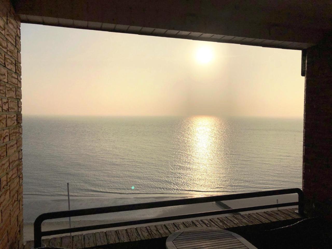 Ferienwohnung Im Strandhotel Wyk auf Föhr エクステリア 写真