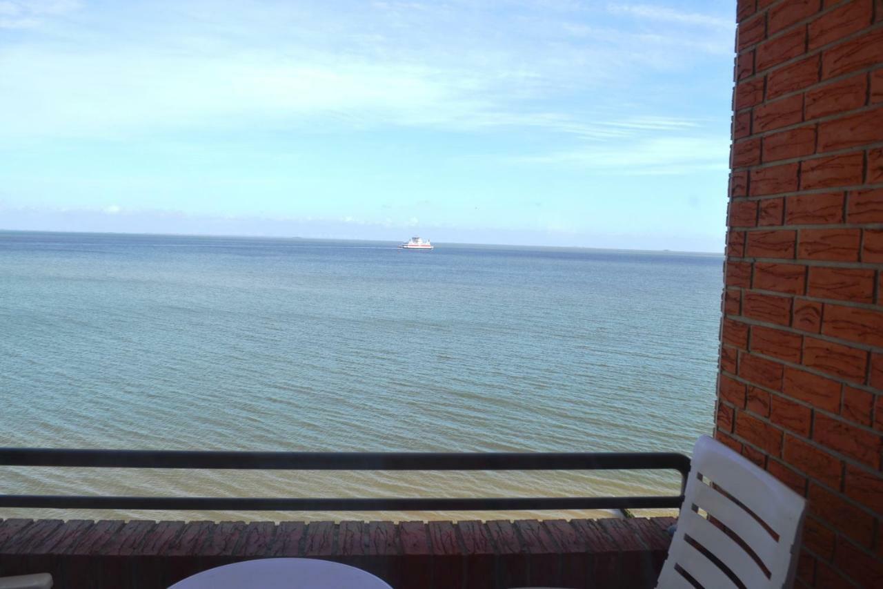 Ferienwohnung Im Strandhotel Wyk auf Föhr エクステリア 写真